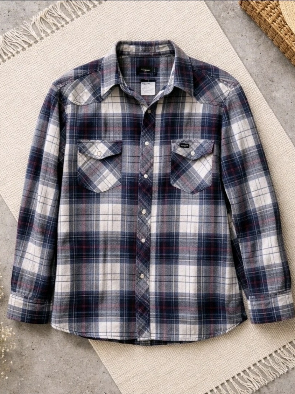Wrangler Flannel Red Blue Plaid Flannel Pearl Snap Shirt 100% Cotton Sz L 1218